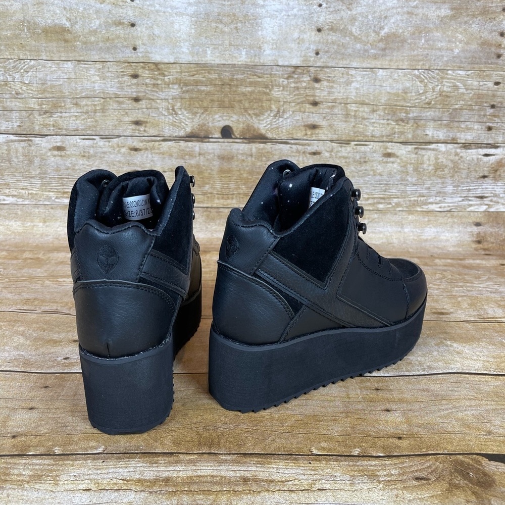 Iron Fist Black Sneakers Qozmo Low Key Shoes Boots - Picture 3 of 6